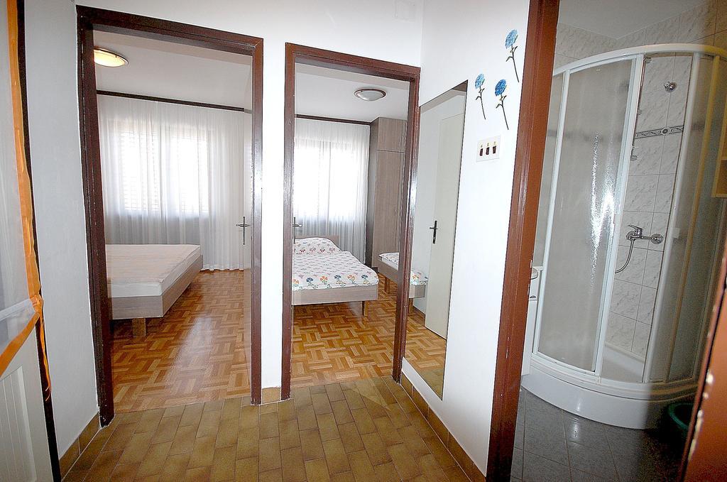 Apartments Jakobi Njivice Ruang foto